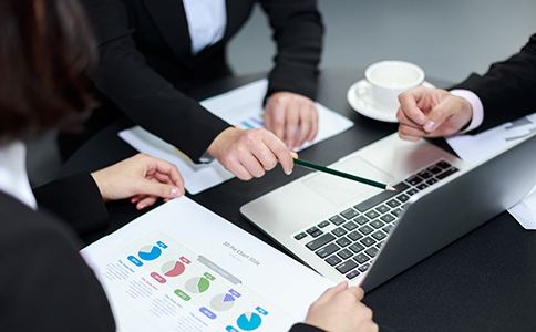 代理公司注冊(cè)的費(fèi)用是多少？