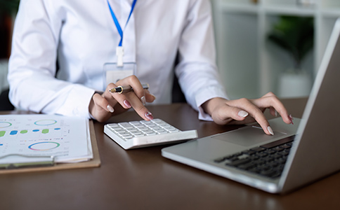 代記賬公司多少錢一年？