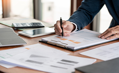 如何申請勞動(dòng)派遣許可證？