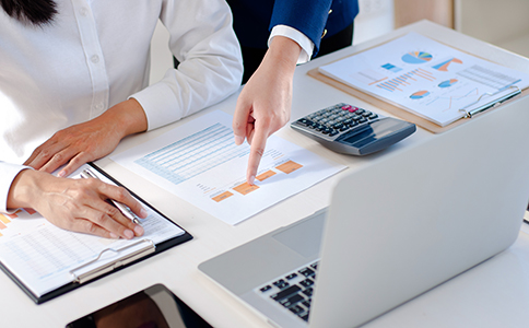 財務(wù)公司記賬收費標(biāo)準(zhǔn)是多少？